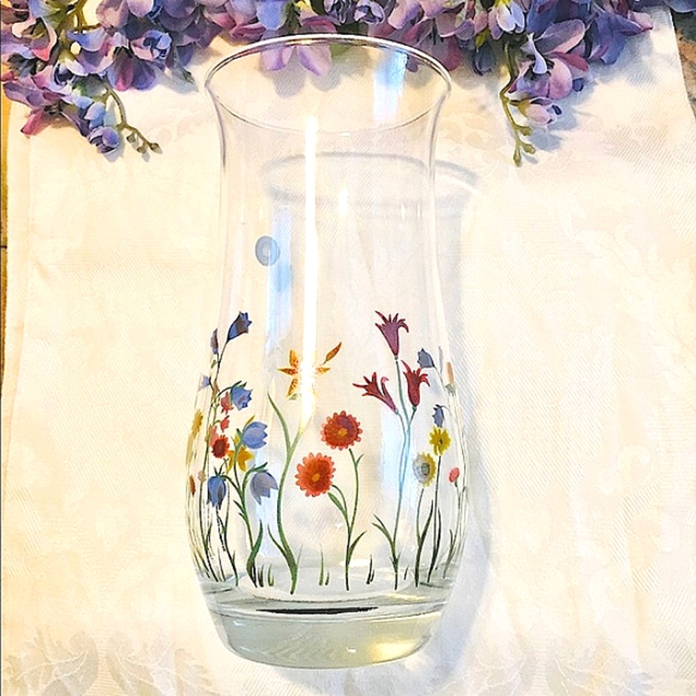 🌺Vintage Colony Hand Decorated Floral Glass Vase - Picture 2 of 9
